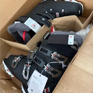 Rossignol Black Ski Boots with Fur Lining